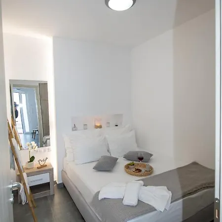 Sofia's * Kamári