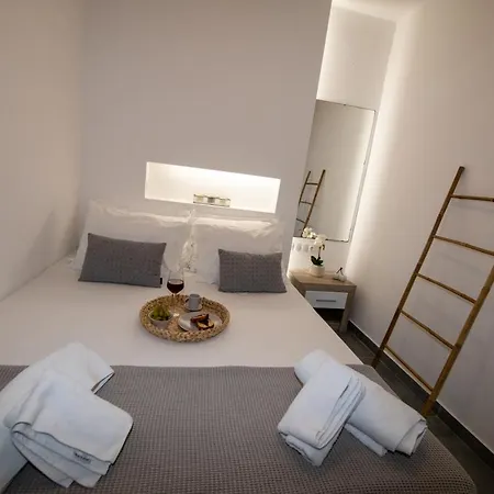 Sofia's * Kamari (Santorini)